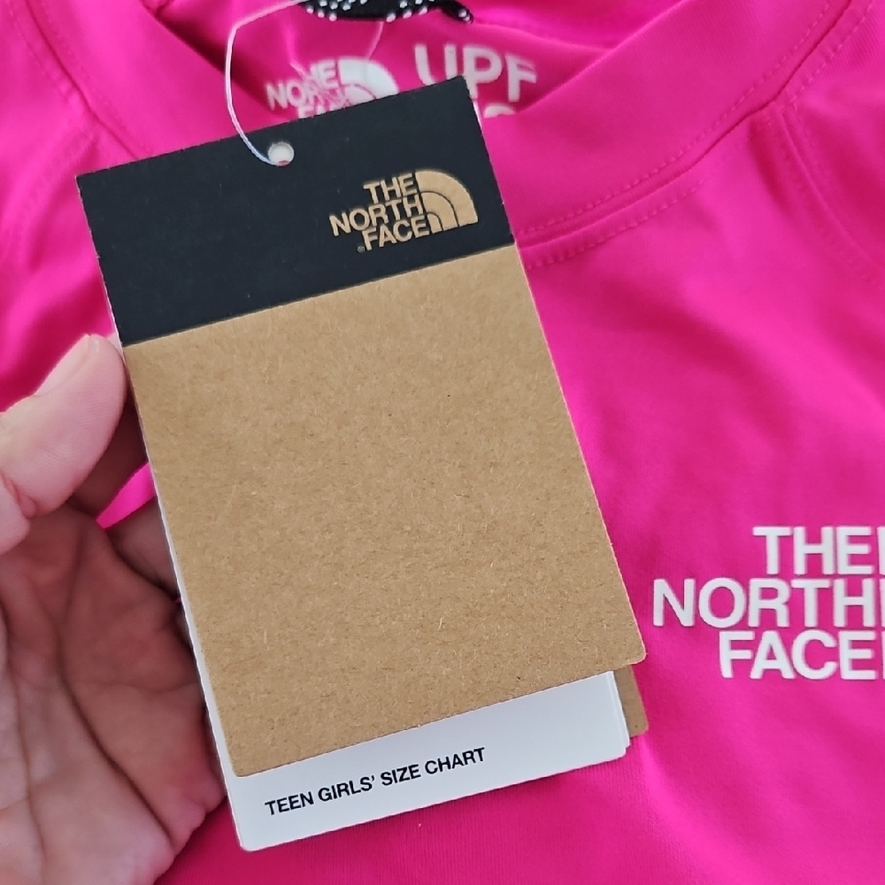 The North Face Vibrant Pink Long Sleeve Sun Tee - Picture 3 of 14